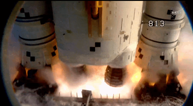 影／NASA半世紀再度繞月 4太空人登火箭升空