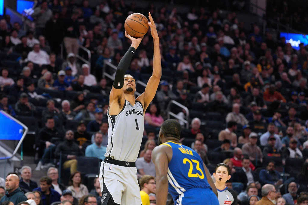 NBA／連2戰繳40分15板 溫班亞瑪史上最年輕