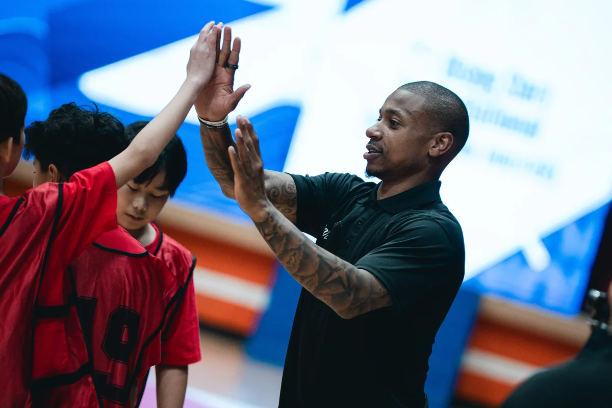 籃球／NBA名將「矮湯」來台 鼓勵不要因身高懼怕 