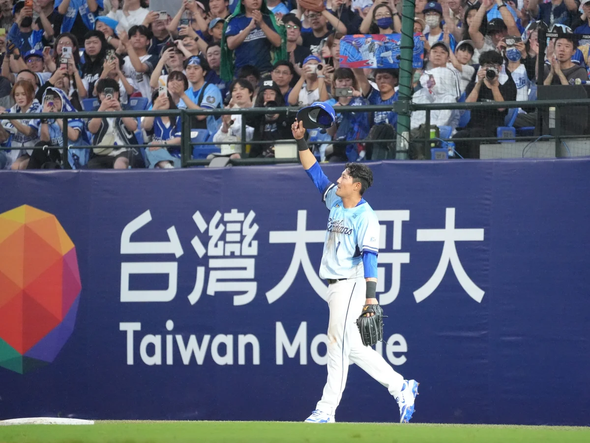 中職／完成最後一接 林哲瑄掌聲中生涯謝幕