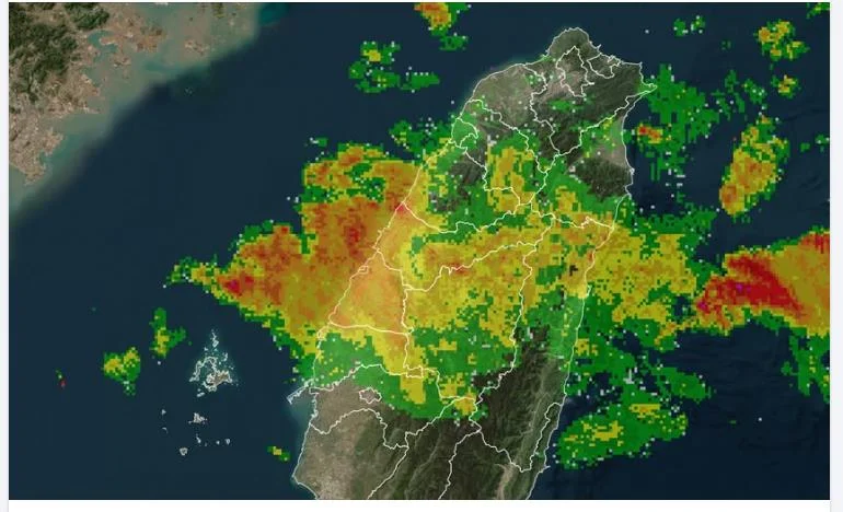 中彰近海煙囪雲發展中 這3地防大雨