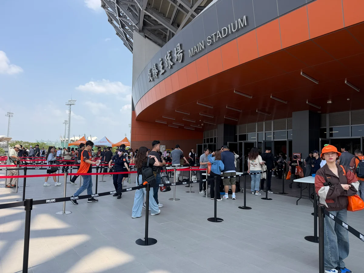 亞太棒球場外設攤販爭議轉彎 將重新調整再公告招商