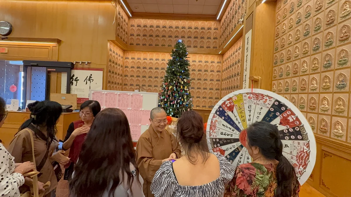 Vietnamese Guanyin Compassion Practice Center Makes First Lunar New Year Visit to Xiangyun Temple in Austin