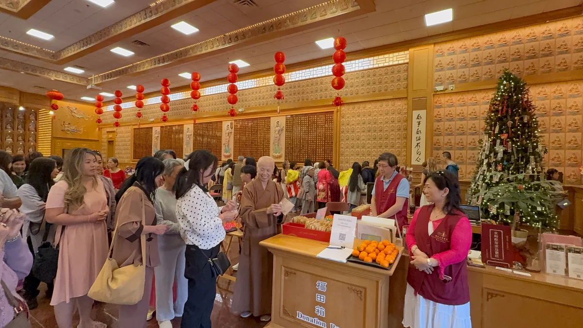 Vietnamese Guanyin Compassion Practice Center Makes First Lunar New Year Visit to Xiangyun Temple in Austin