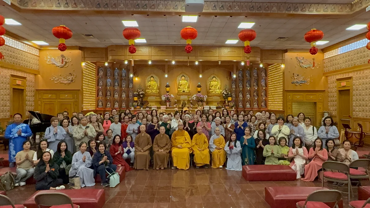 Vietnamese Guanyin Compassion Practice Center Makes First Lunar New Year Visit to Xiangyun Temple in Austin