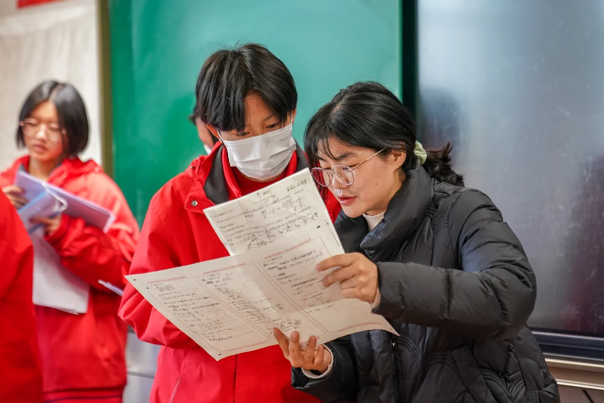 中國AI熱潮 人工智慧納教師資格考試