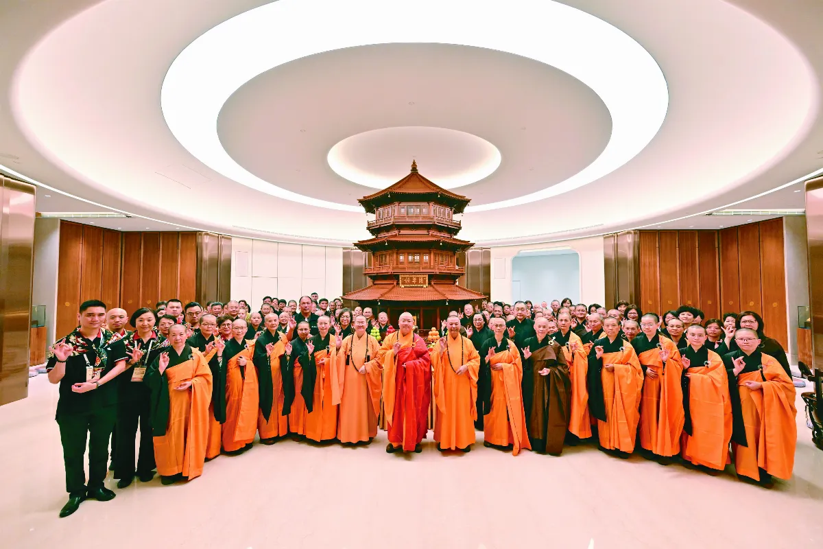 佛光大佛供奉法華塔與《法華經》信仰意涵