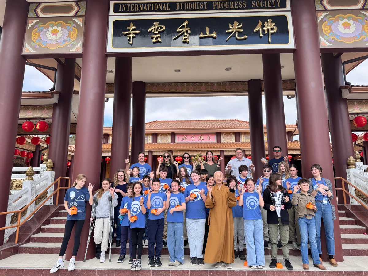 AHB Community School Students Visit Xiang Yun Temple for a Cultural Introduction to Buddhism