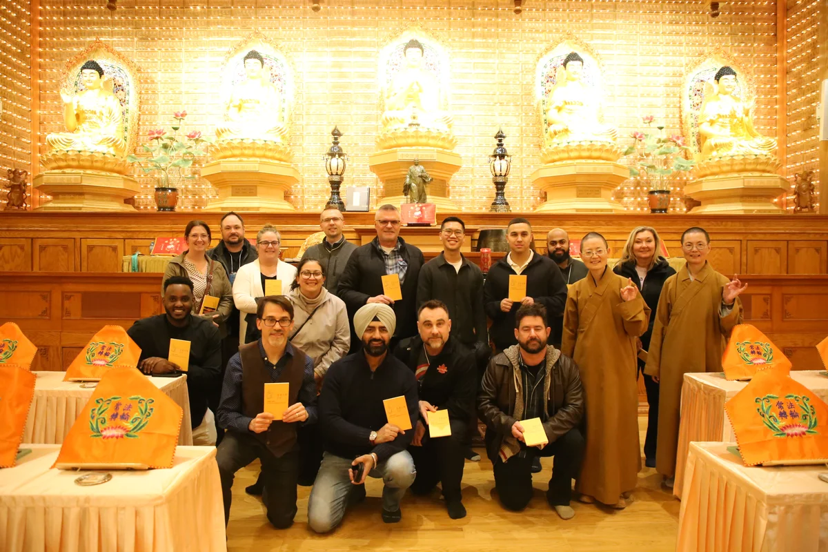 Ontario Police Delegation Visits Fo Guang Shan Temple of Toronto to Deepen Understanding of Buddhist Culture