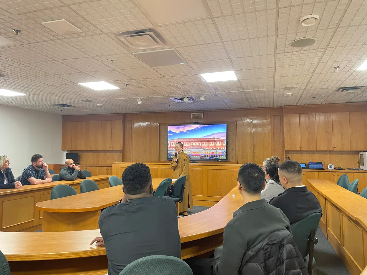 Ontario Police Delegation Visits Fo Guang Shan Temple of Toronto to Deepen Understanding of Buddhist Culture