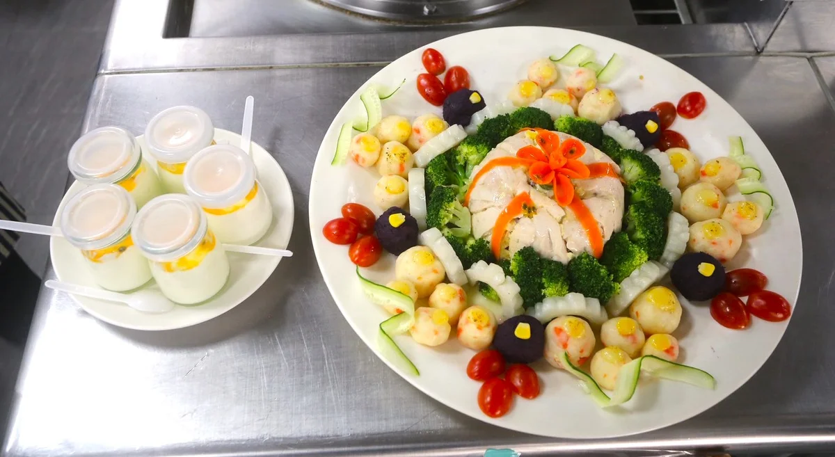 社區義工比拼蔬果料理 長者共餐更安心