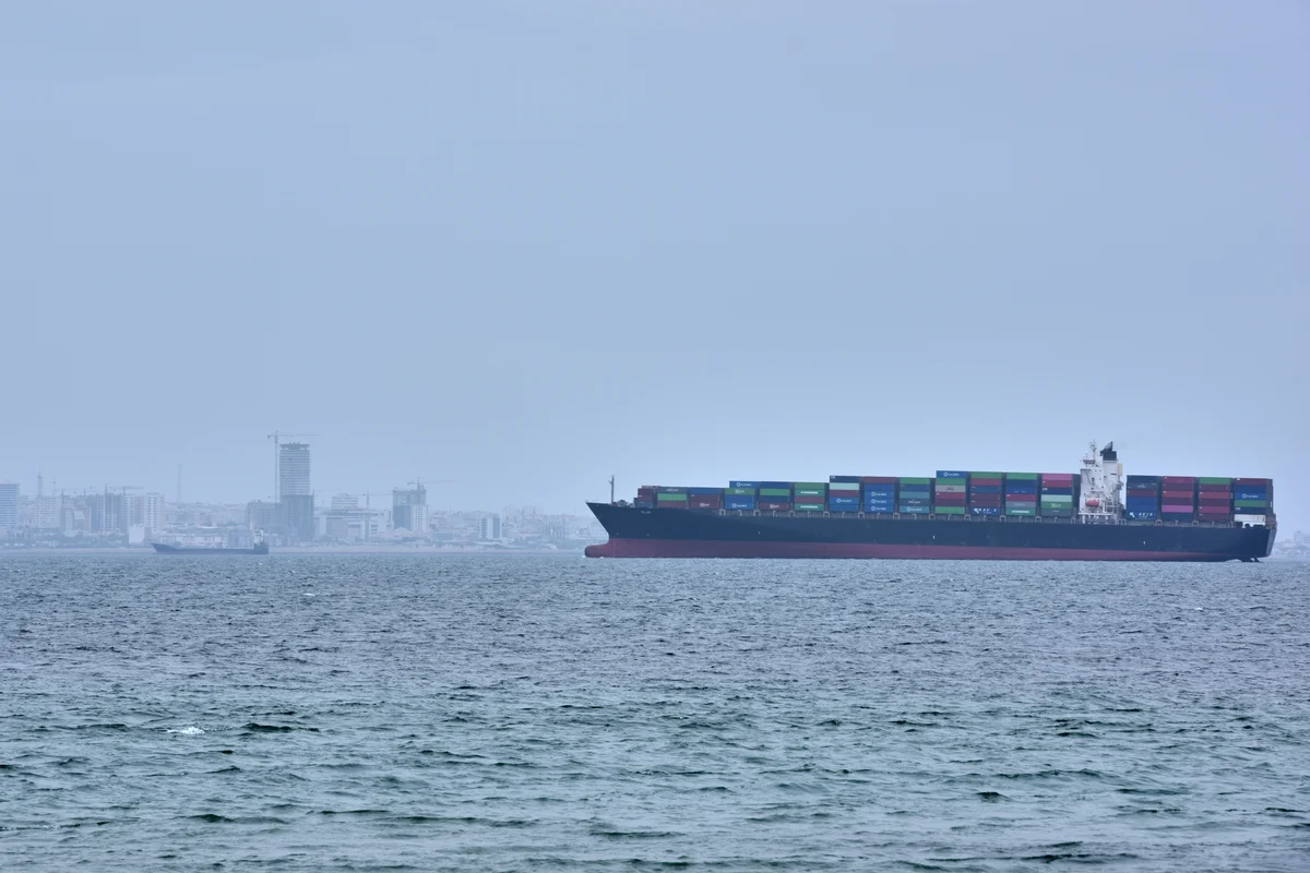 美伊報復性互祭封鎖令 荷莫茲海峽近乎癱瘓