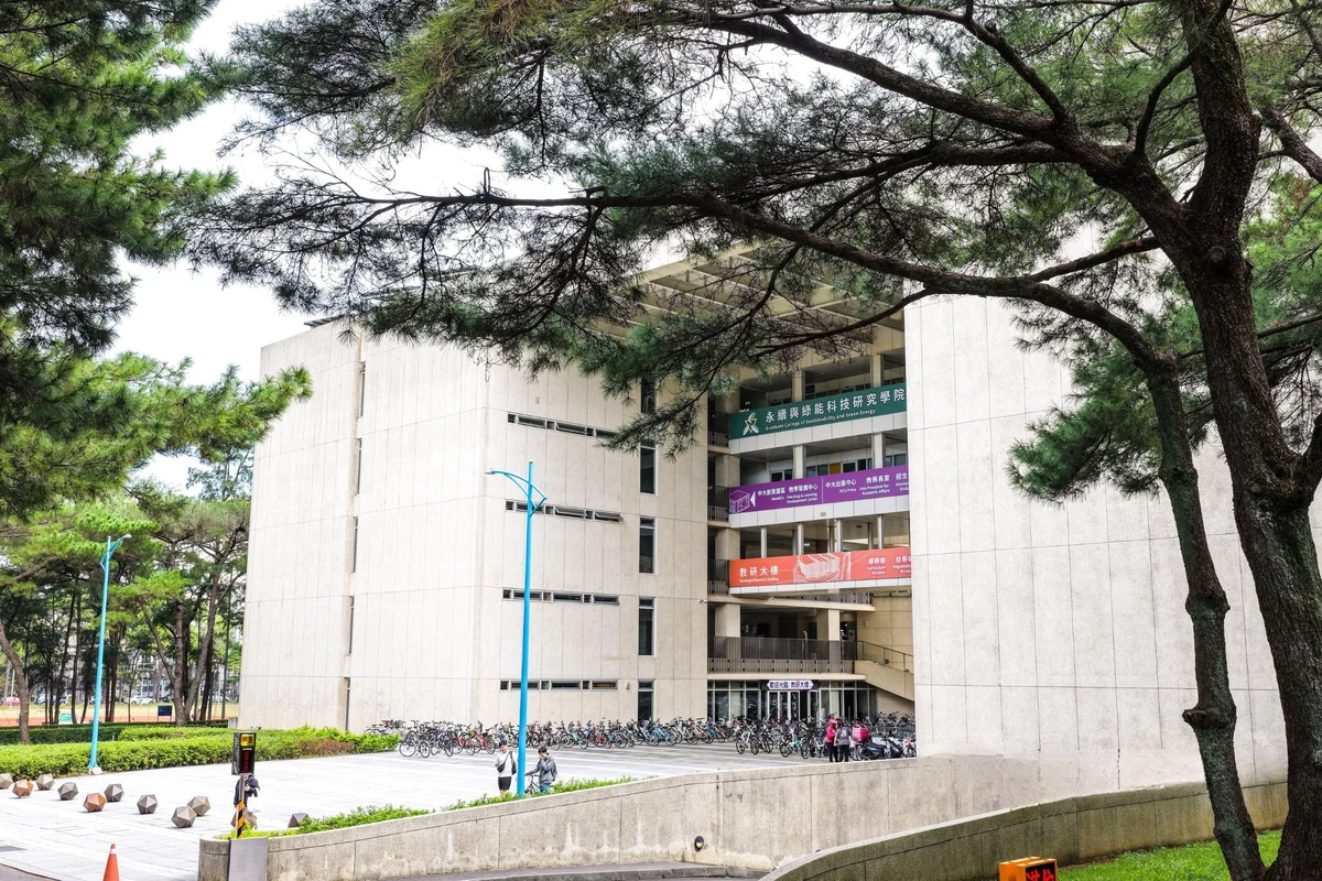 國際競爭加教授退休潮 中央大學投入10億攬才
