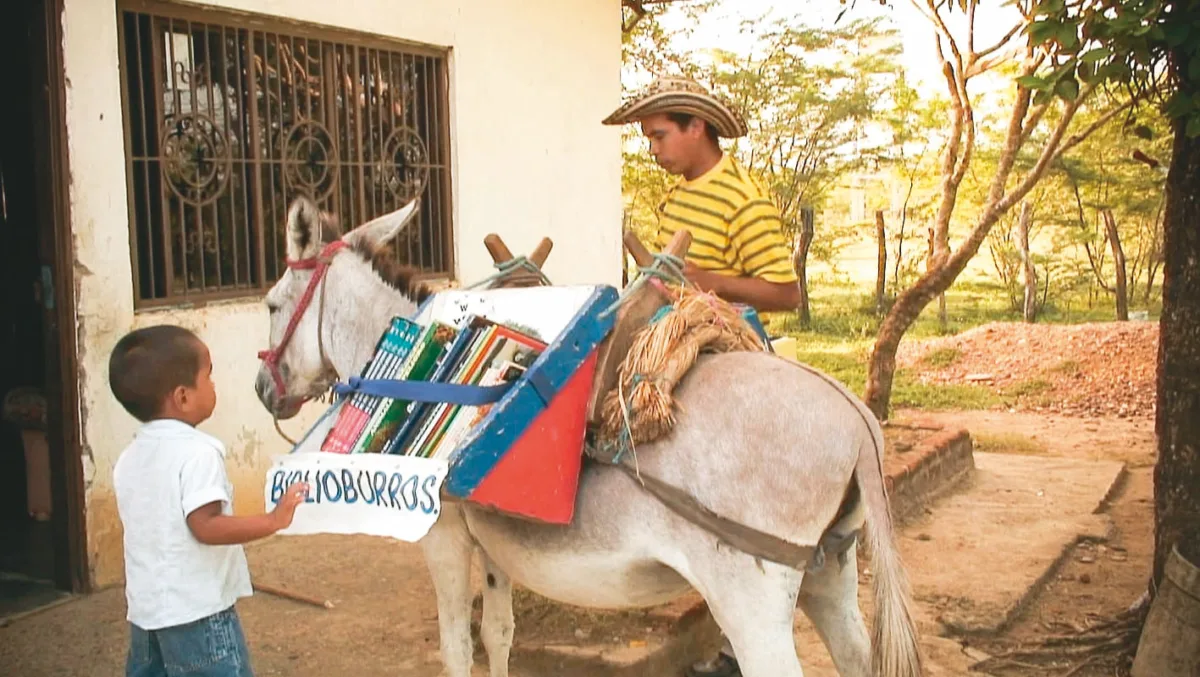 書香乘著獸蹄聲 閱讀照亮偏鄉