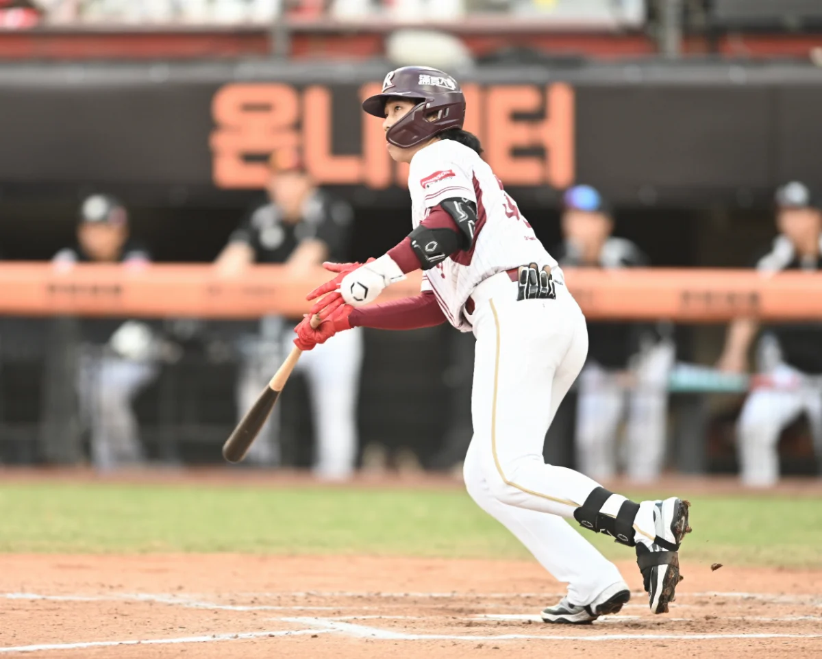 中職／生涯首轟就是再見全壘打 南華出身劉子杰助猿氣走龍