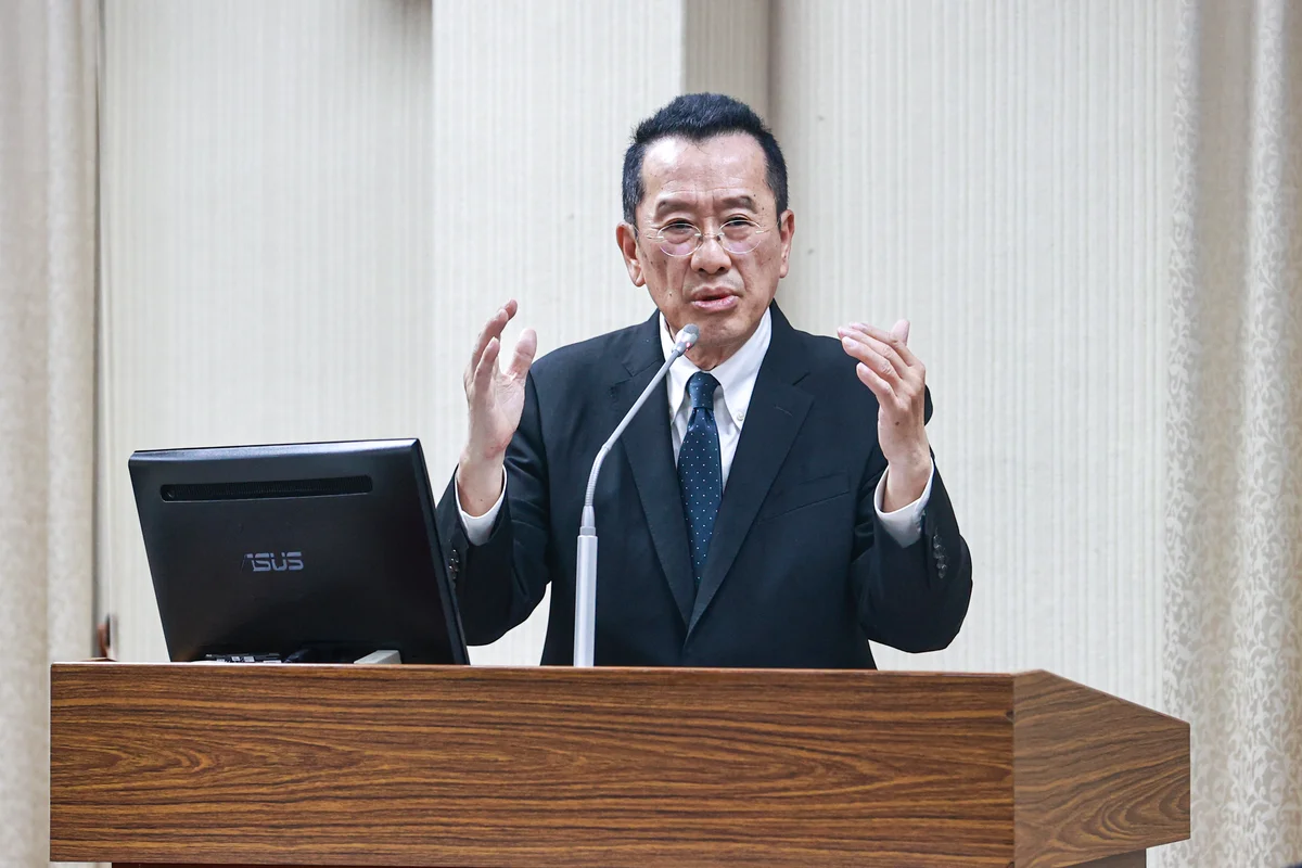 社論--國防預算須嚴審