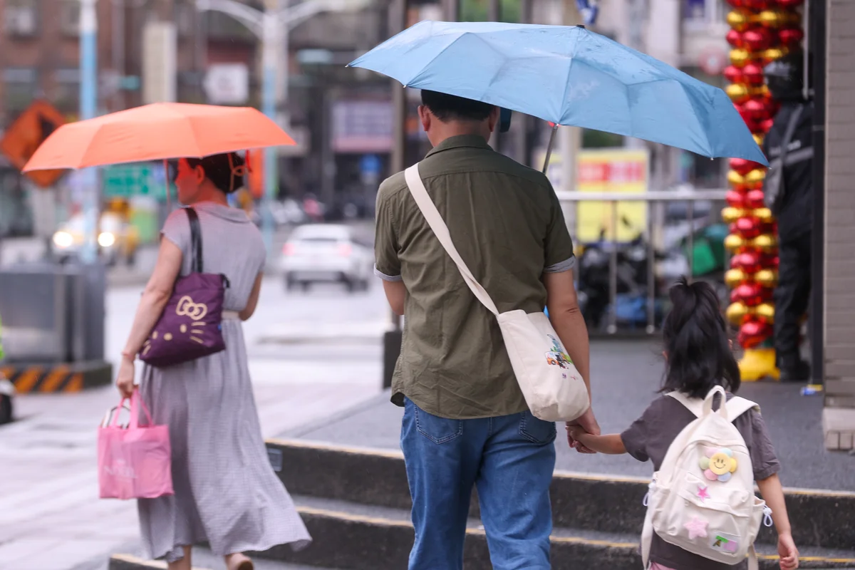 1951年來第3暖春 梅雨季降水偏少機率大