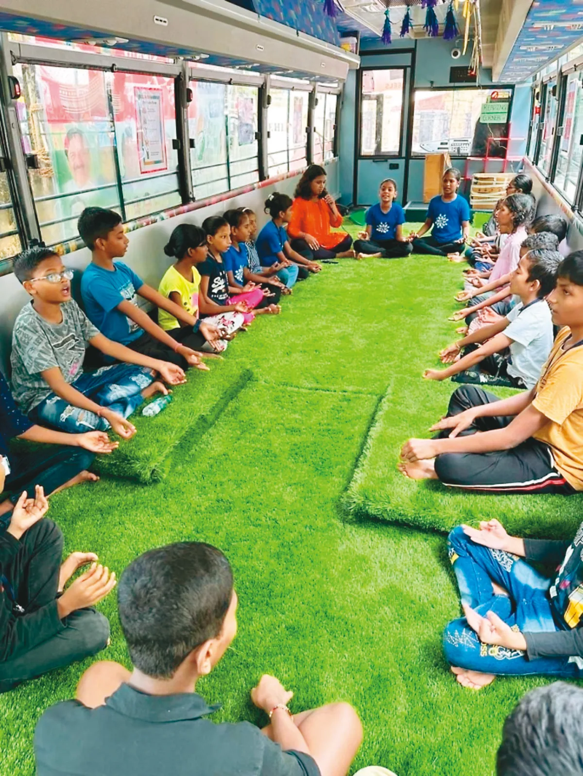 印度音樂公車 填補貧童教育