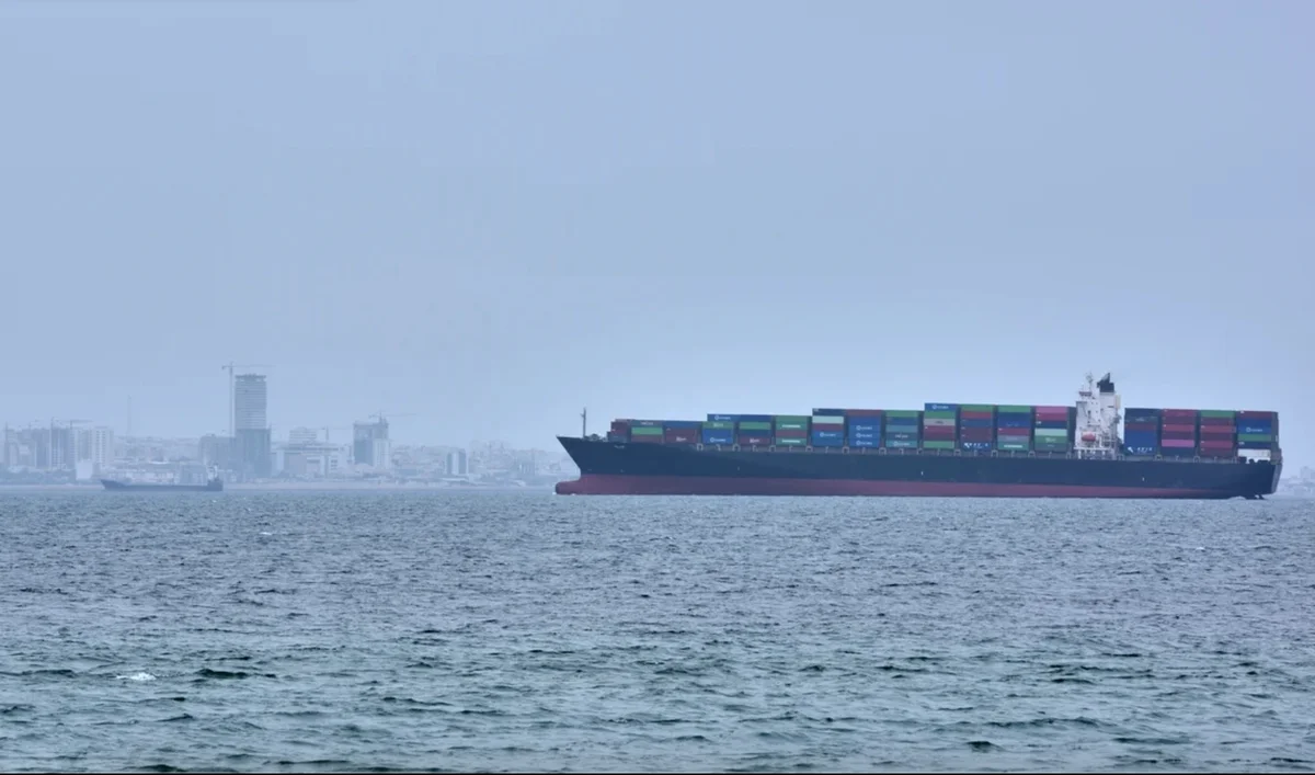 伊朗因美軍封港石油出口受阻　轉以鐵路輸中國求生