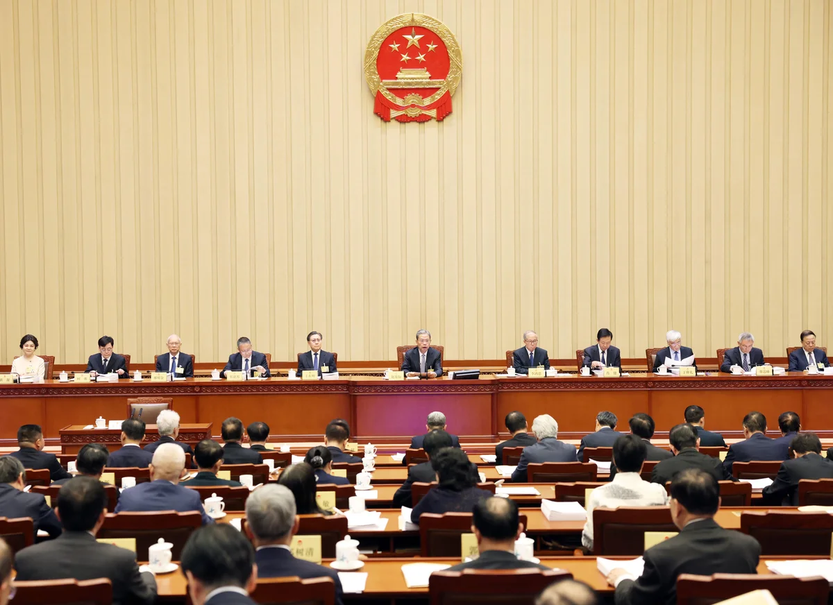 2上將缺席中共人大常委會議 軍隊常委14人減至4人