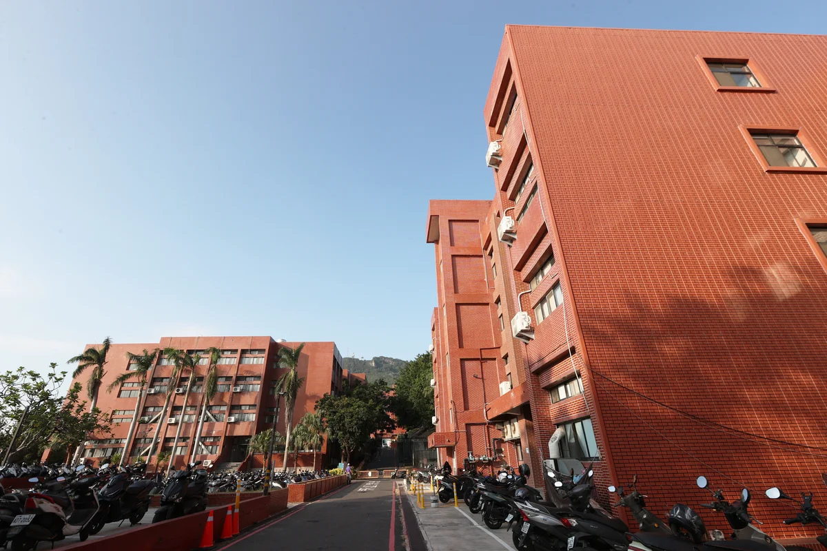 學團籲全面解除大學宵禁 教育部：鼓勵學校修正嚴苛規定