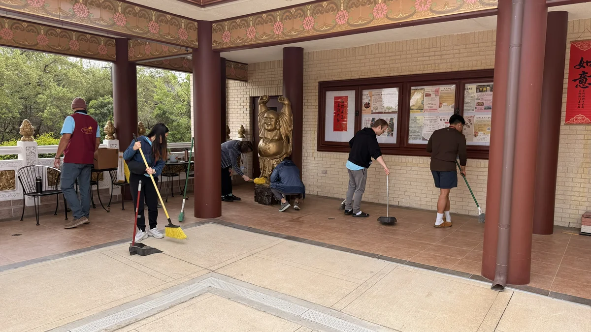 Three-Day English Meditation Retreat at Xiangyun Temple Concludes Successfully: Cultivating Precepts and Mindfulness in Stillness and Activity