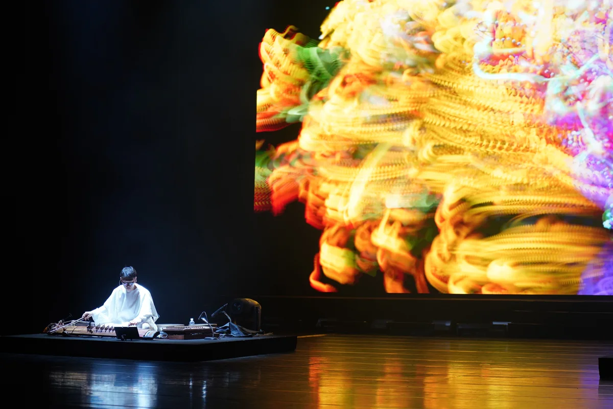 盤索里遇上LED 《看．見沈清》重塑韓國傳統戲曲新視界