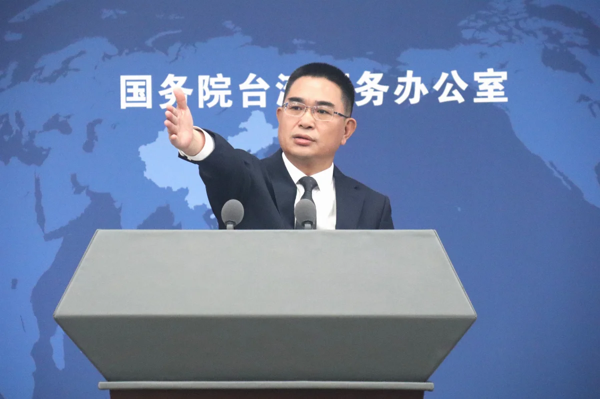 國台辦控兩岸航點恢復遭勸阻包機 民航局駁：從未接獲申請