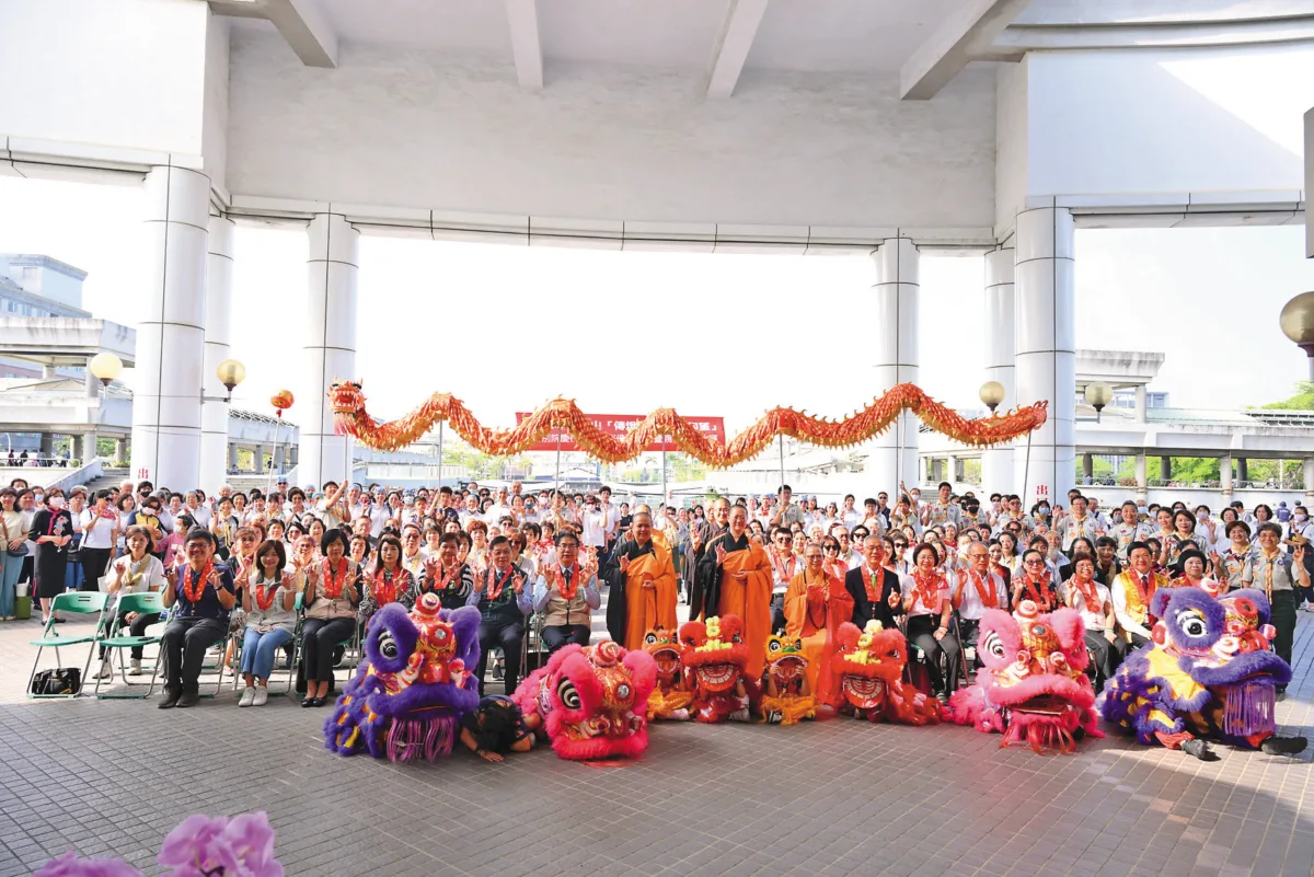 南台別院浴佛園遊會 台南官員共沐佛恩