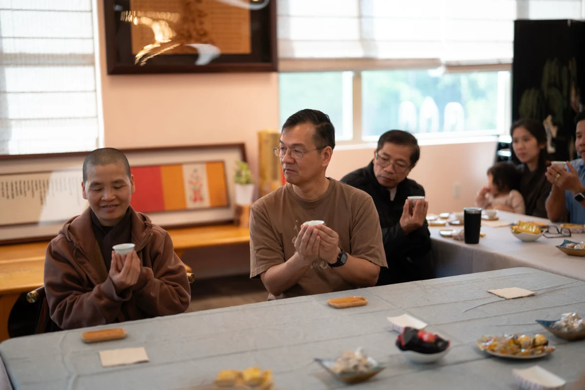Vietnamese Monastics and Lay Followers Visit Xiangyun Temple in Austin to Exchange Insights on Localizing Buddhist Communities