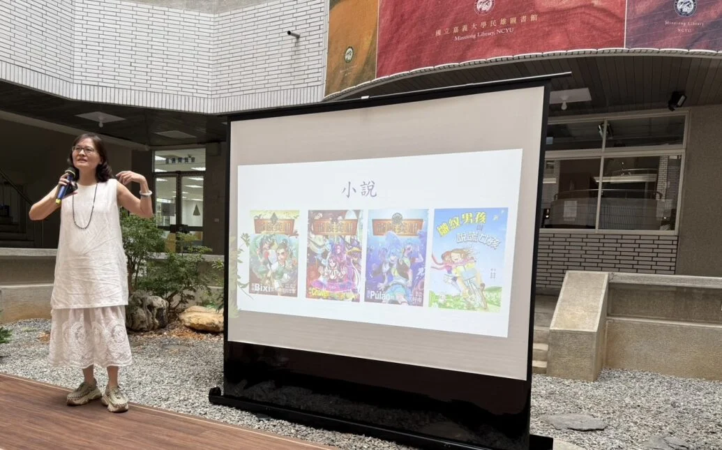 文字轉化創意能量　嘉大中文系首辦畢展