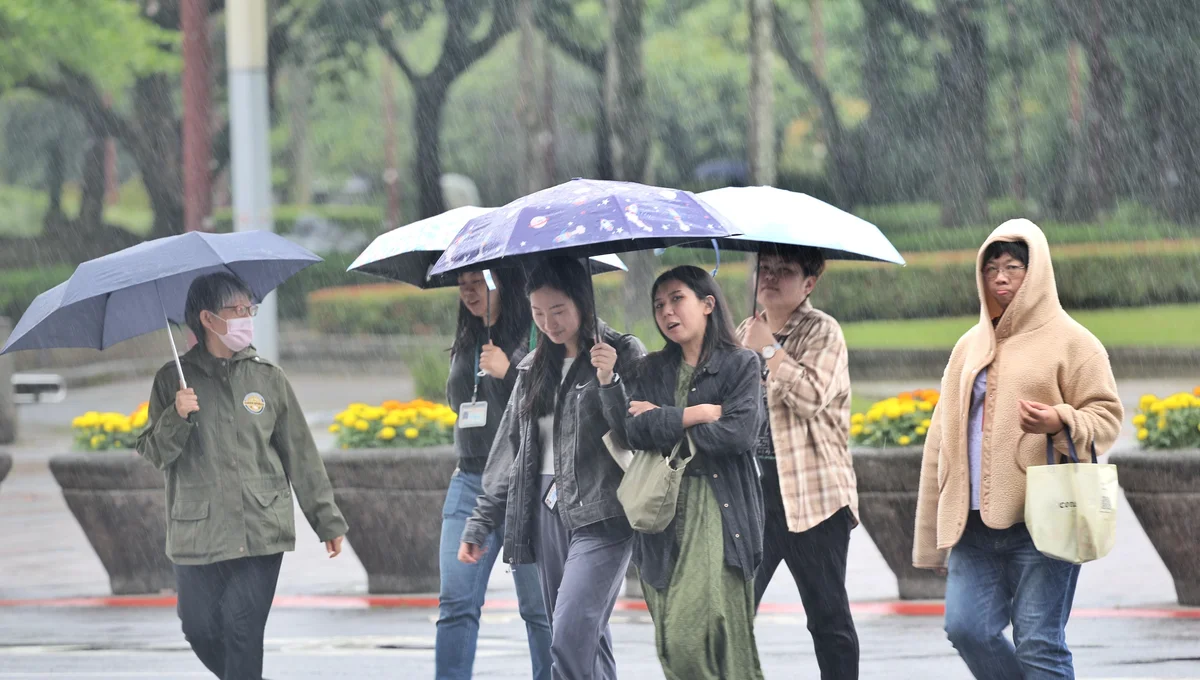 連假晴時多雲 梅雨季首波鋒面下周到